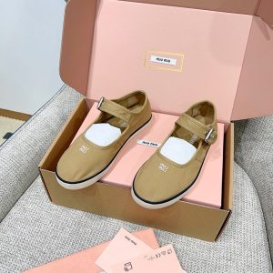 Miumiu 靴 アウトレット