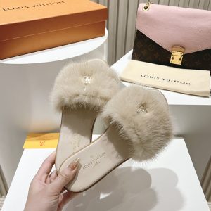 ルイヴィトン サンダル 新作