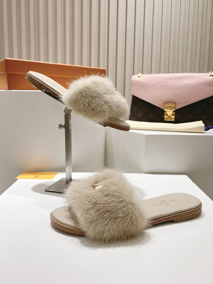 ルイヴィトン ファー サンダル LV Mule Lock It ミュール・ロックイット サンダル ホワイト 2631377 ルイヴィトン サンダル 新作 - 画像 (5)