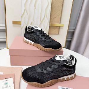 MIUMIU 靴 レディース