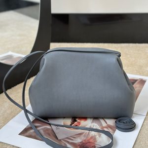 ザロウ バッグ 評判