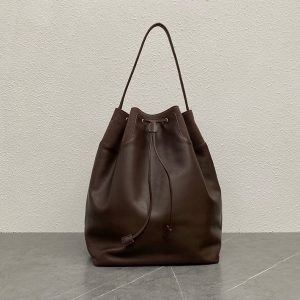 ザロウ リュック