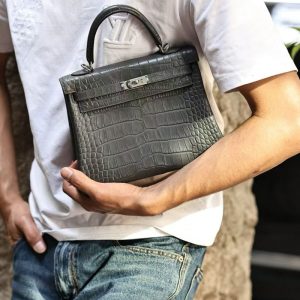 ケリー25 クロコ 定価