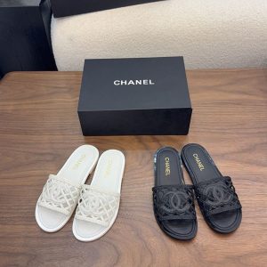 シャネル サンダル 白