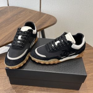 シャネル スニーカー レディース 黒