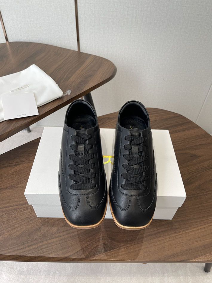 THE ROW スニーカー