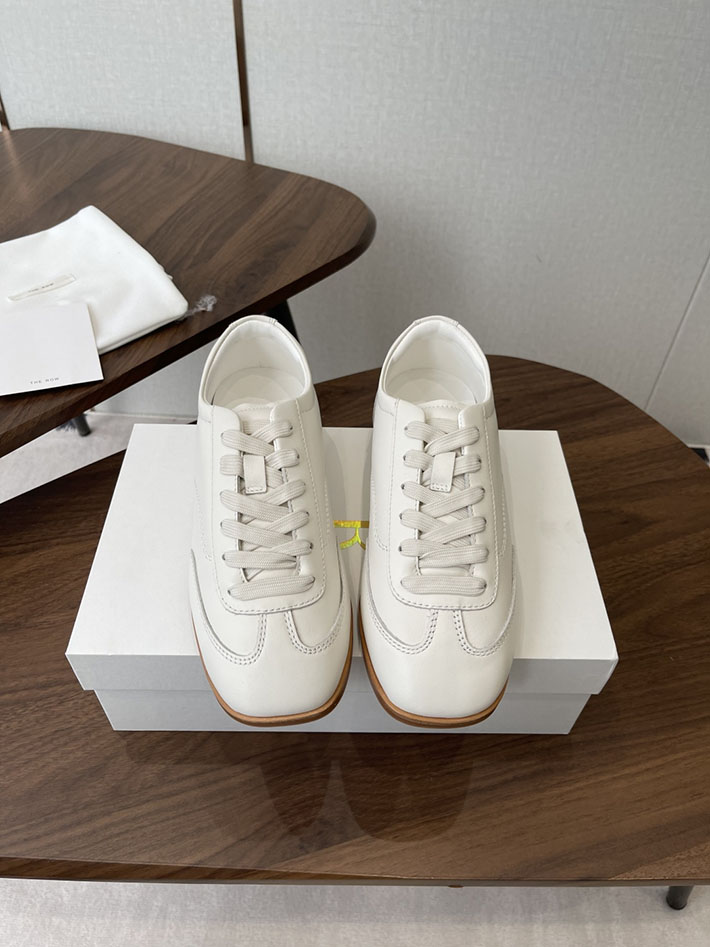 the row シューズ