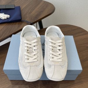 プラダ 靴 レディース