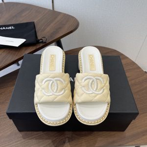 シャネル サンダル 公式