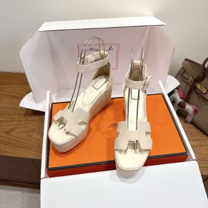 HERMES 靴 サンダル