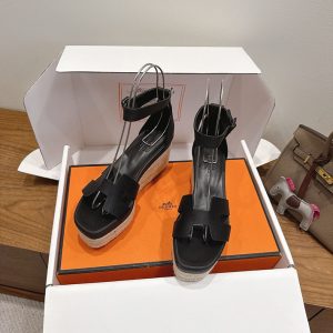 HERMES 靴 サンダル