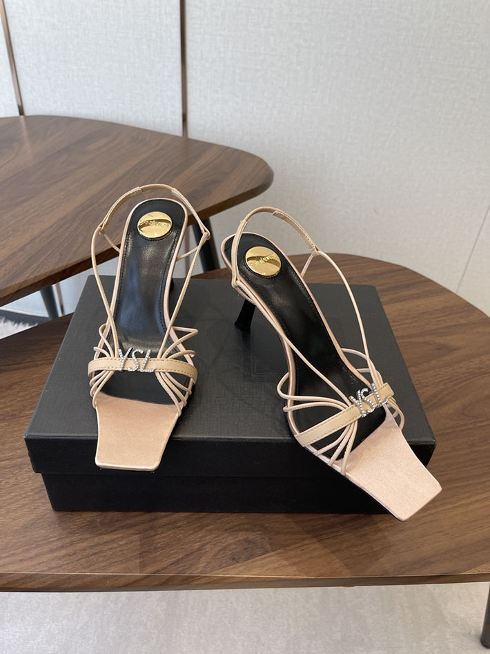 最高級サンローランスーパーコピー YSL 2026年春夏 新作 JERRY sandals in smooth leather ベージュ 2630590 イブサンローラン靴レディース - 画像 (9)