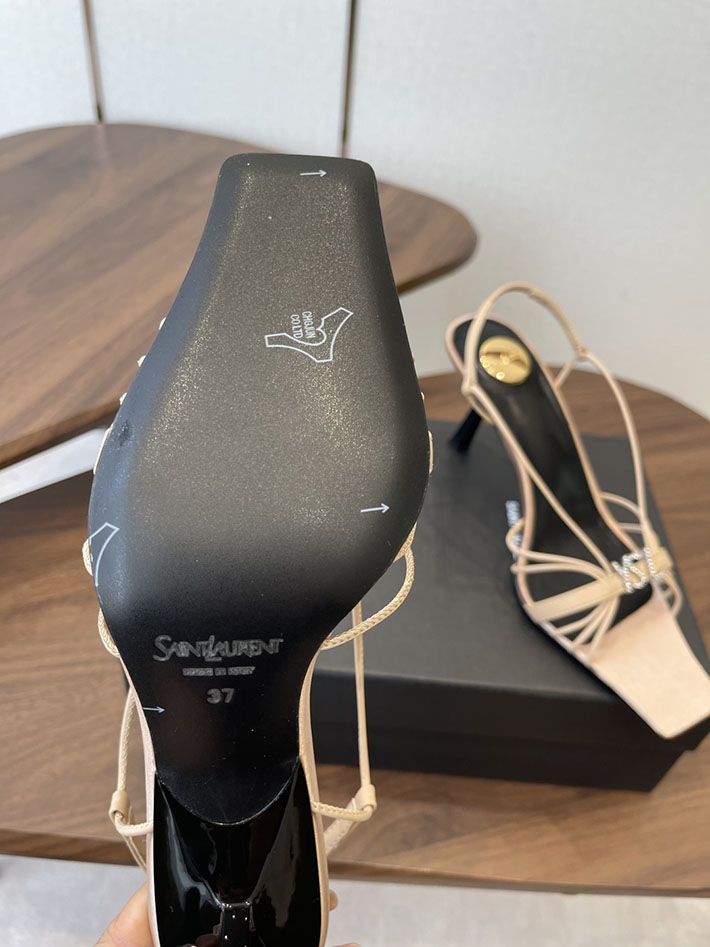最高級サンローランスーパーコピー YSL 2026年春夏 新作 JERRY sandals in smooth leather ベージュ 2630590 イブサンローラン靴レディース - 画像 (4)