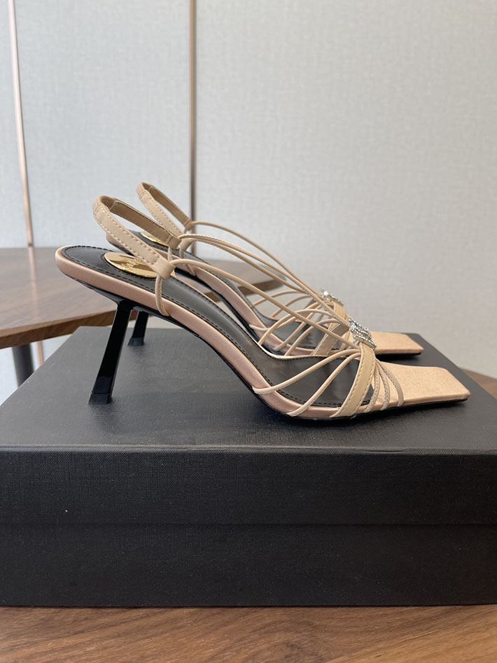 最高級サンローランスーパーコピー YSL 2026年春夏 新作 JERRY sandals in smooth leather ベージュ 2630590 イブサンローラン靴レディース - 画像 (2)