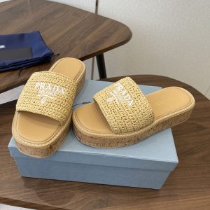 プラダ サンダル 厚底