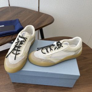 プラダ スニーカー アウトレット