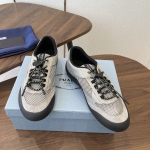 プラダ スニーカー メンズ