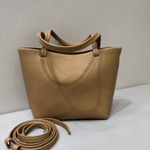 ザロウ バッグ 田中みな実