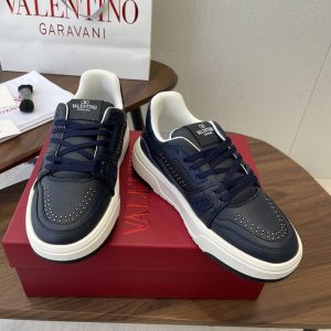 ヴァレンティノ スニーカー メンズ