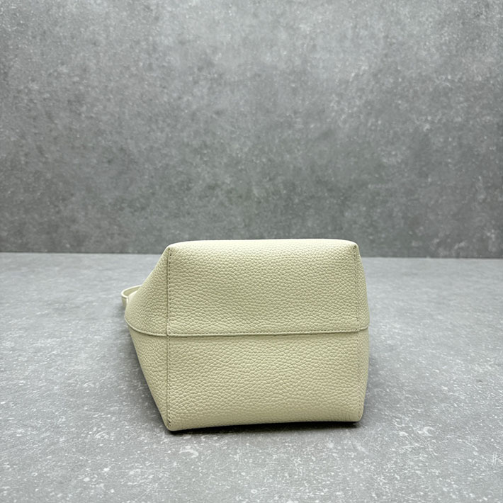 最高級ザロウスーパーコピー THE ROW Small N/S Park Tote スモール パーク トート バッグ ホワイト 2631627 ザロウ トートバッグ 田中みな実 - 画像 (7)