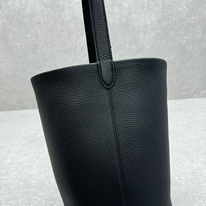 最高級ザロウスーパーコピー THE ROW Small N/S Park Tote スモール パーク トート バッグ ブラック 2631628 ザロウ バッグ 田中みな実 - 画像 (5)