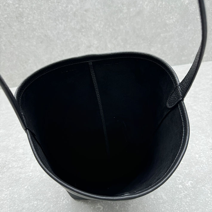 最高級ザロウスーパーコピー THE ROW Small N/S Park Tote スモール パーク トート バッグ ブラック 2631628 ザロウ バッグ 田中みな実 - 画像 (4)