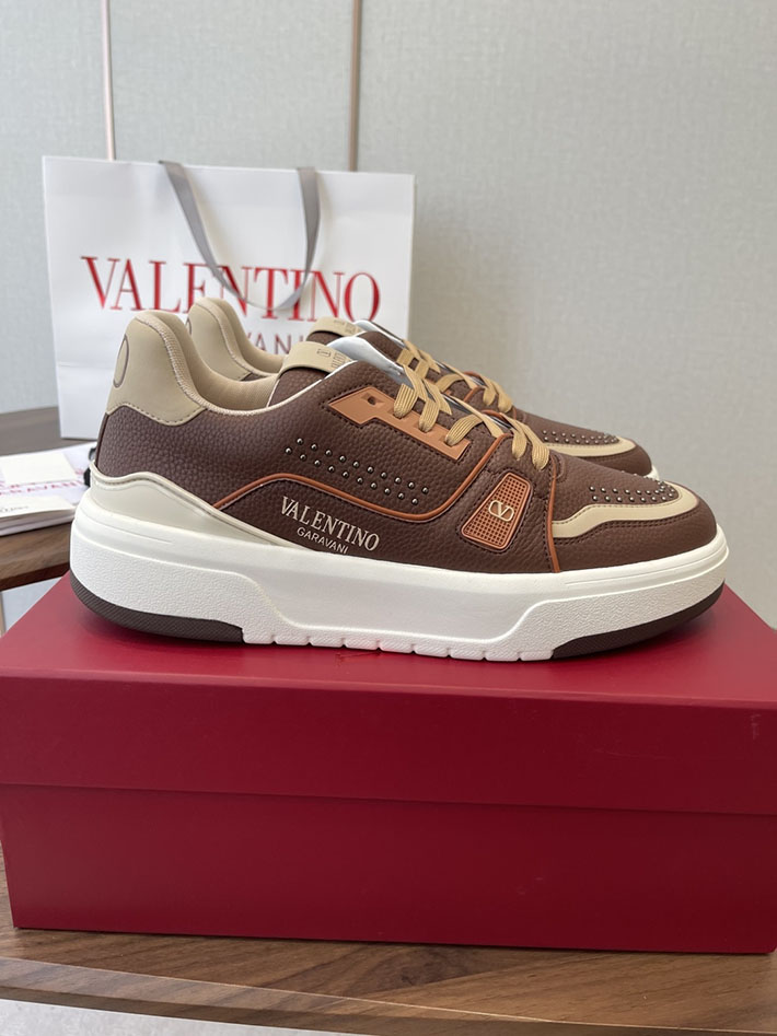 メンズ・レディース兼用 最高級ヴァレンティノスーパーコピー VALENTINO シューズ 靴 ロートップ スニーカー ブラウン 2630628 ヴァレンティノ スニーカー レディース - 画像 (2)