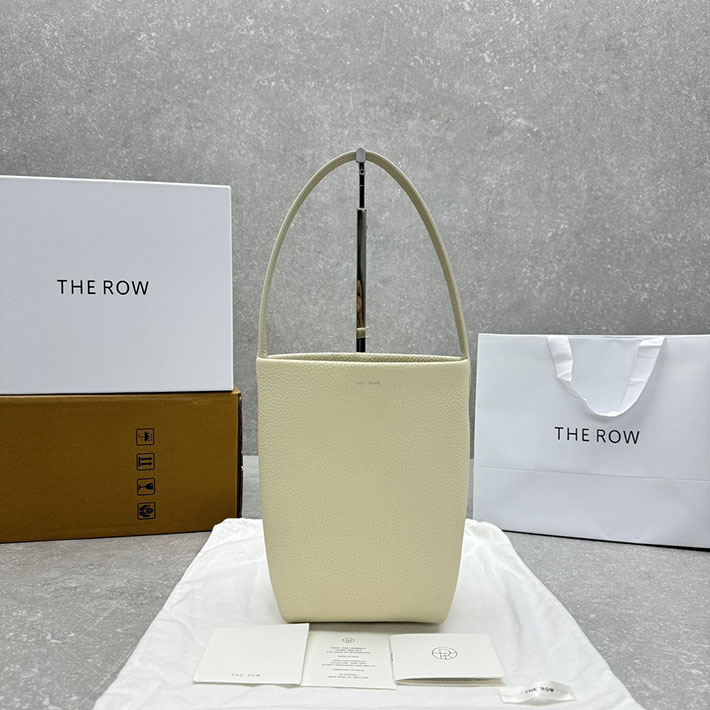 ザロウ バッグ 芸能人