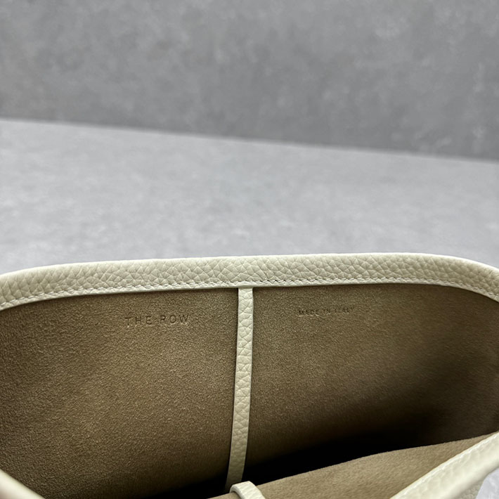 最高級ザロウスーパーコピー THE ROW Small N/S Park Tote スモール パークトート バッグ ホワイト 2631629 ザロウ バッグ 芸能人 - 画像 (4)
