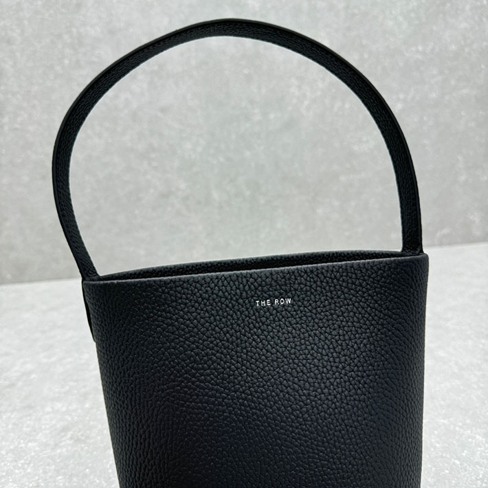 最高級ザロウスーパーコピー THE ROW Small N/S Park Tote スモール パークトート バッグ ブラック 2631630 ザロウ バッグ 人気 - 画像 (6)
