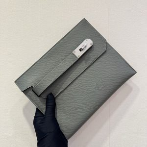 エルメス ポーチ 新作