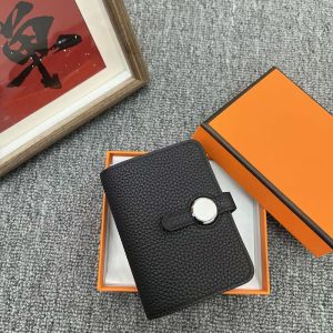 エルメス カードケース 財布代わり