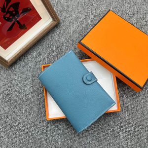 エルメス カードケース 財布代わり