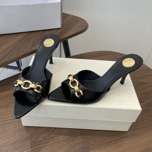 サンダル おしゃれ 歩きやすい