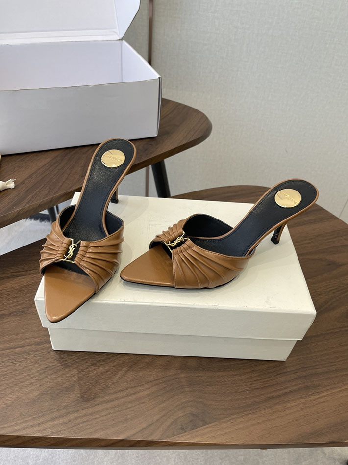 夏 サンダル ヒール