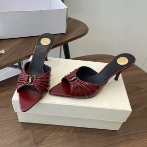 ヒール サンダル 歩きやすい