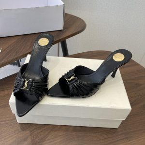 ヒール サンダル 歩きやすい ブランド