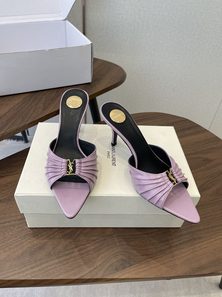 ヒール サンダル おしゃれ