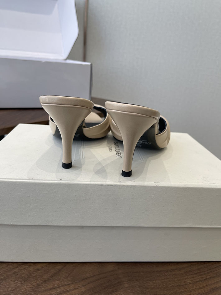 最高級サンローランスーパーコピー YSL 2026 新作 バビロン ミュール スムースレザー シューズ ベージュ 2630680 ミュール サンダル ヒール - 画像 (5)