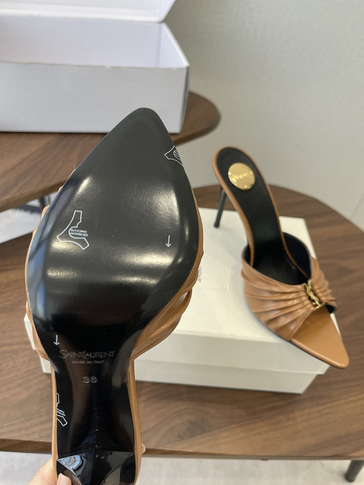 最高級サンローランスーパーコピー YSL 2026新作 95mmヒール バビロン ミュール スムースレザー ブラウン 2630685 ヒールミュール ポインテッドトゥ きれいめ - 画像 (4)