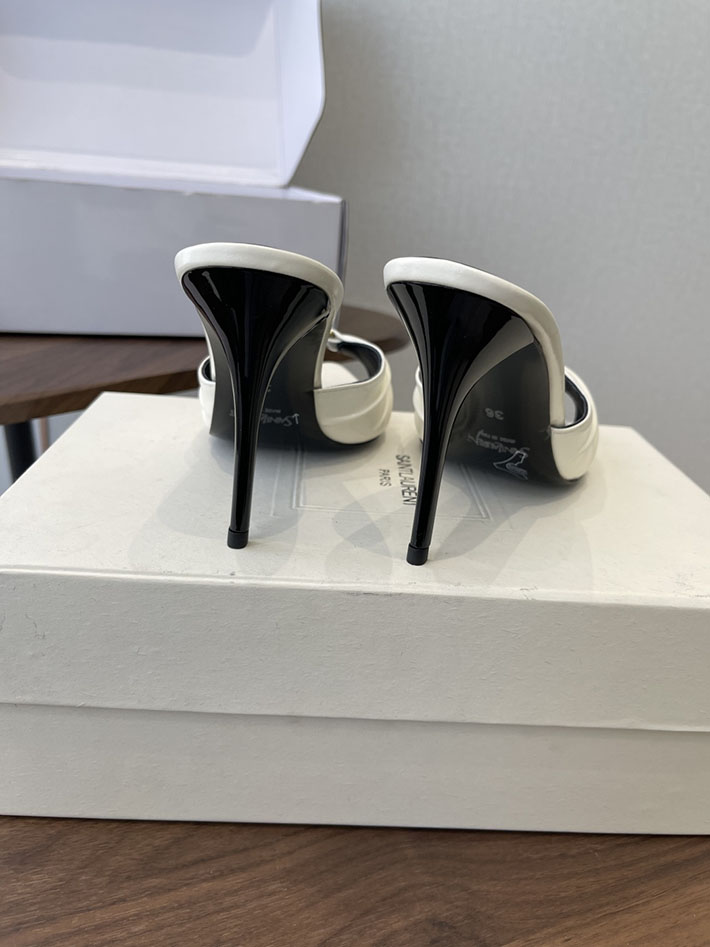 最高級サンローランスーパーコピー YSL 2026新作 95mmヒール バビロン ミュール スムースレザー ホワイト 2630688 ミュール ブランド レディース - 画像 (5)