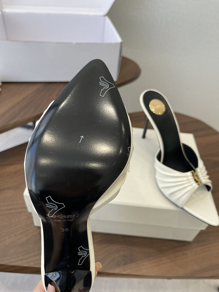 最高級サンローランスーパーコピー YSL 2026新作 95mmヒール バビロン ミュール スムースレザー ホワイト 2630688 ミュール ブランド レディース - 画像 (4)