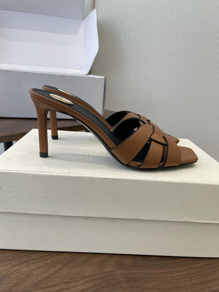 最高級サンローランスーパーコピー YSL 2026 新作 Pre-Loved サンダル レディース ヒール高め ブラウン 2630689 ヒール 可愛い ブランド - 画像 (2)