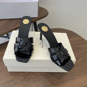 歩きやすい ヒール おしゃれ