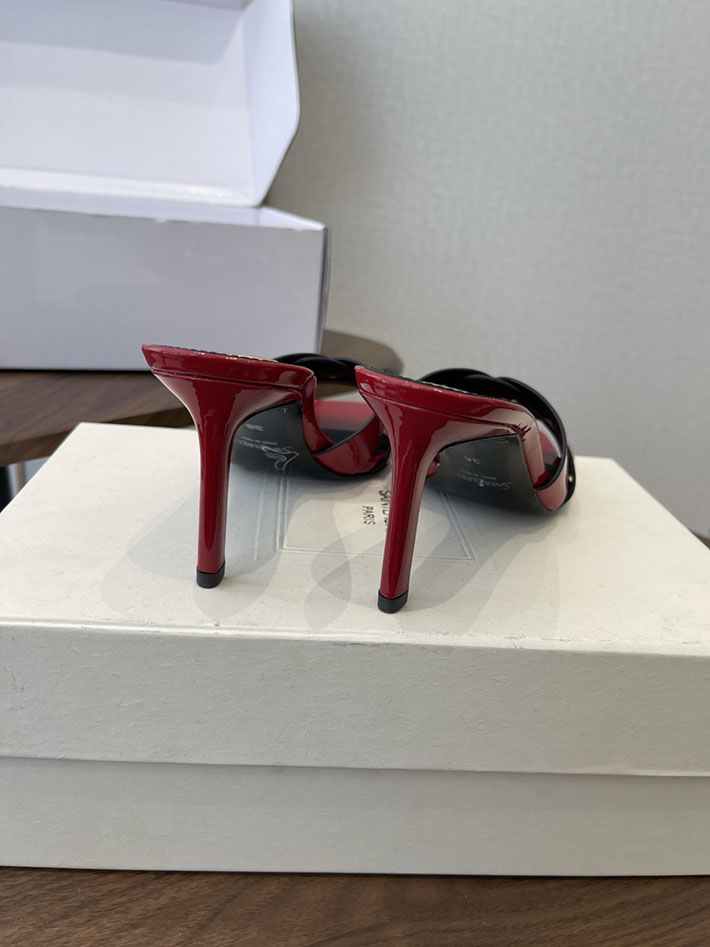 最高級サンローランスーパーコピー YSL 2026 新作 Pre-Loved サンダル レディース ヒール高め レッド 2630693 ヒール 可愛い 歩きやすい - 画像 (5)