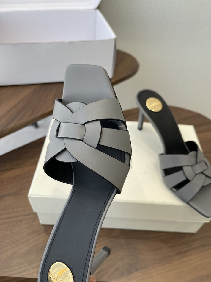 最高級サンローランスーパーコピー YSL 2026 新作 Pre-Loved サンダル レディース ヒール高め グレー 2630701 夏サンダル レディース 歩きやすい - 画像 (7)