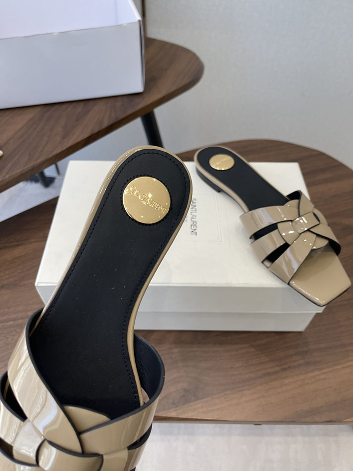 最高級サンローランスーパーコピー YSL 2026 新作 tribute MULES in patent leather グレー 2630709 サン ローラン 靴 レディース - 画像 (5)