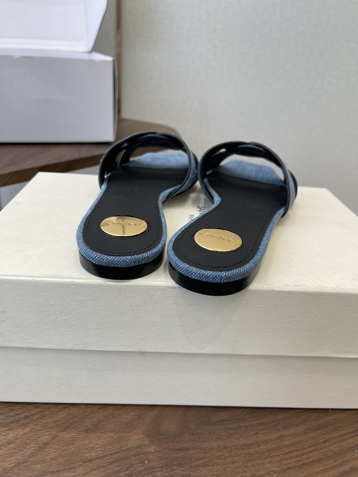 最高級サンローランスーパーコピー YSL 2026 新作 tribute MULES in patent leather ブルー 2630711 サンローラン シューズ - 画像 (5)