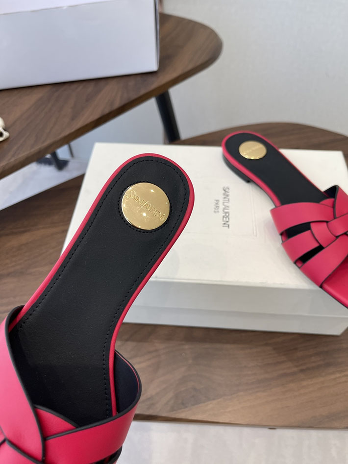 最高級サンローランスーパーコピー YSL 2026 新作 tribute MULES in patent leather レッド 2630713 サン ローラン サンダル アウトレット - 画像 (4)