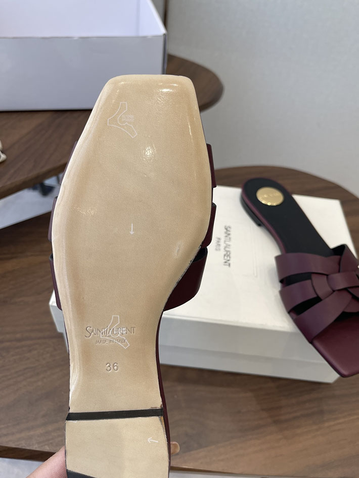 最高級サンローランスーパーコピー YSL 2026 新作 tribute MULES in patent leather ワインレッド 2630714 サンローラン サンダル 安い - 画像 (4)